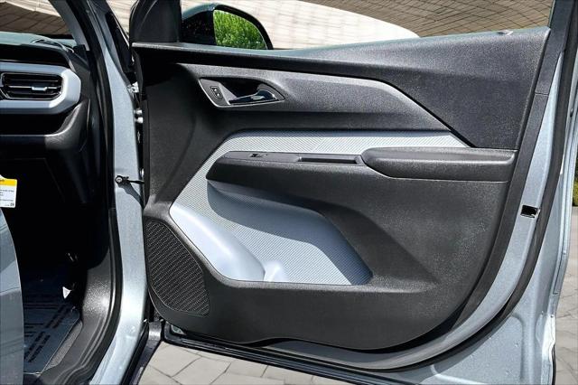 2027 Chevrolet Bolt LT FWD