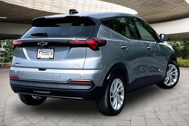2027 Chevrolet Bolt LT FWD