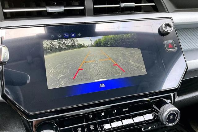 2027 Chevrolet Bolt LT FWD