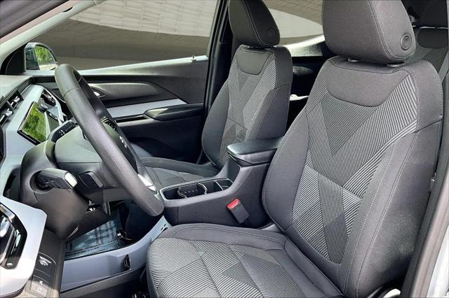 2027 Chevrolet Bolt LT FWD