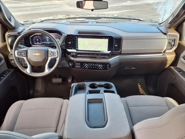 2025 Chevrolet Silverado 1500 4WD Crew Cab Standard Bed LT