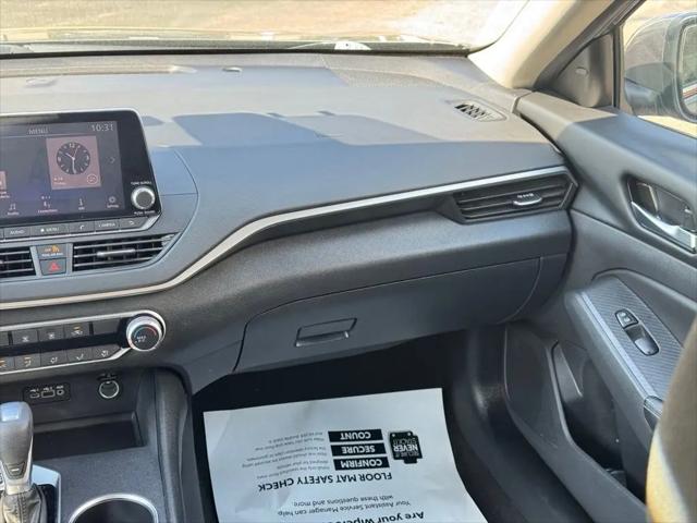 2022 Nissan Altima SV FWD