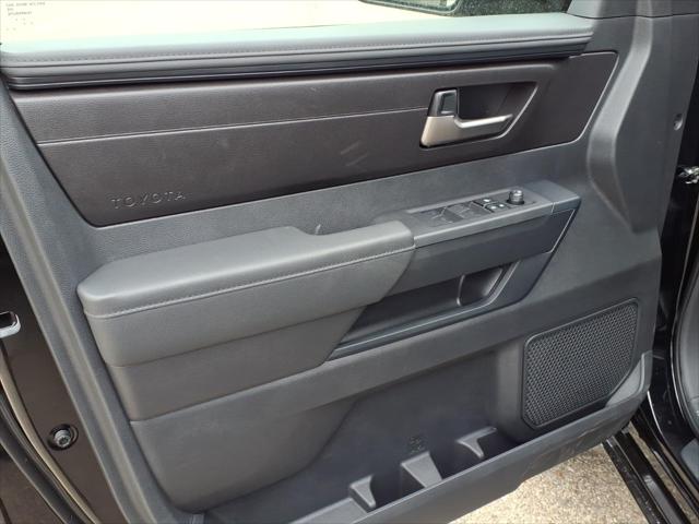 2026 Toyota Tundra SR5 CrewMax 5.5' Bed
