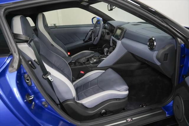 2020 Nissan GT-R Premium Dual-clutch 6-Speed Transmission