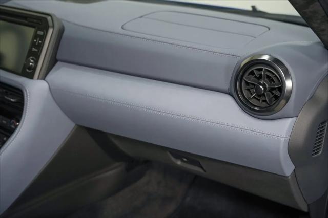 2020 Nissan GT-R Premium Dual-clutch 6-Speed Transmission
