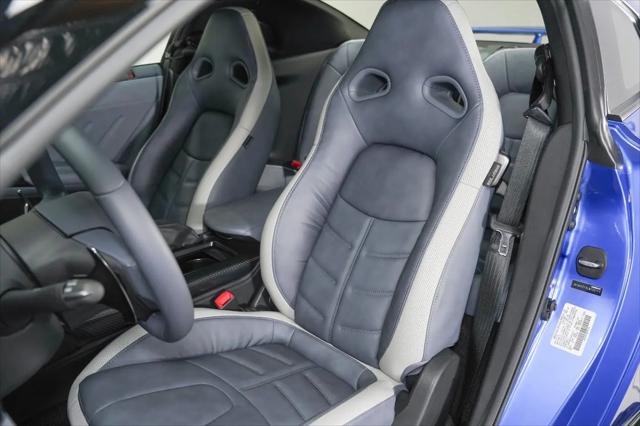 2020 Nissan GT-R Premium Dual-clutch 6-Speed Transmission