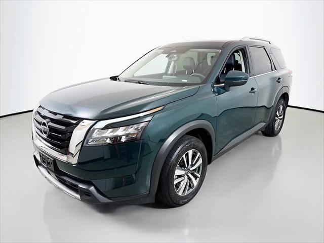 2025 Nissan Pathfinder SL 4WD