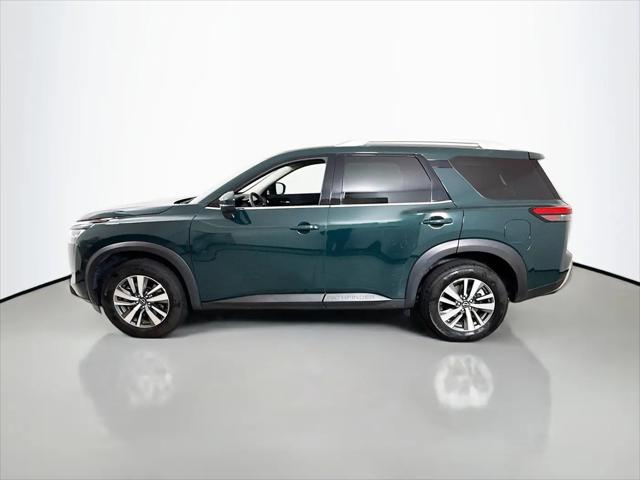 2025 Nissan Pathfinder SL 4WD