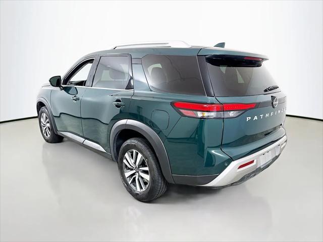 2025 Nissan Pathfinder SL 4WD