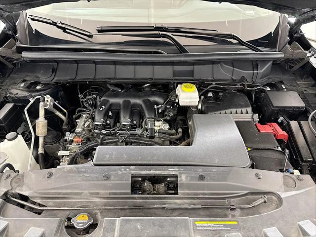 2025 Nissan Pathfinder SL 4WD