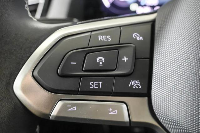 2026 Volkswagen Atlas Cross Sport SE with Technology
