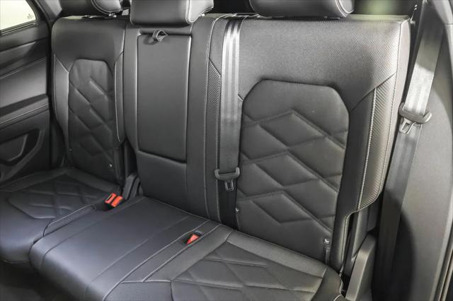 2026 Volkswagen Atlas Cross Sport SE with Technology