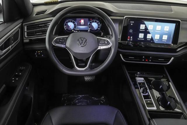 2026 Volkswagen Atlas Cross Sport SE with Technology