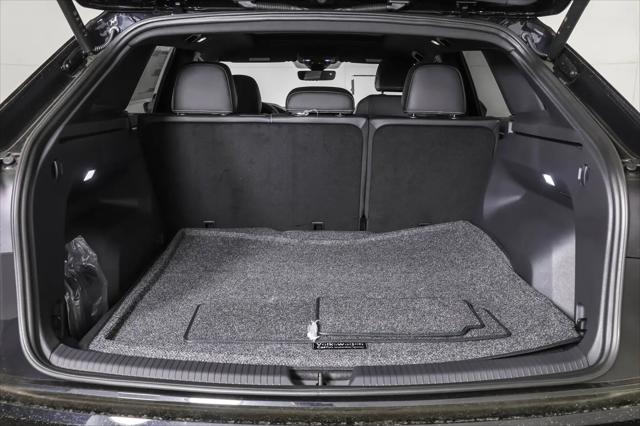 2026 Volkswagen Atlas Cross Sport SE with Technology