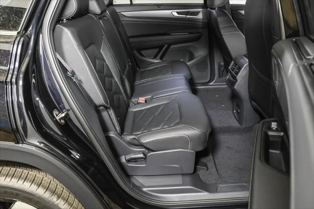 2026 Volkswagen Atlas Cross Sport SE with Technology