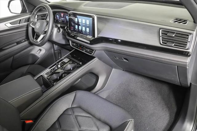 2026 Volkswagen Atlas Cross Sport SE with Technology