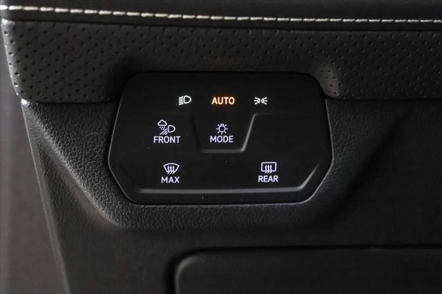 2026 Volkswagen Atlas Cross Sport SEL R-Line Black