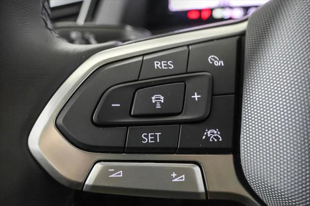 2026 Volkswagen Atlas Cross Sport SEL R-Line Black
