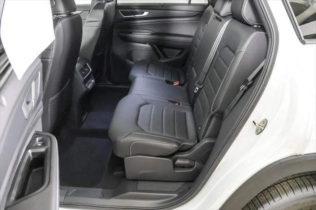 2026 Volkswagen Atlas Cross Sport SEL R-Line Black
