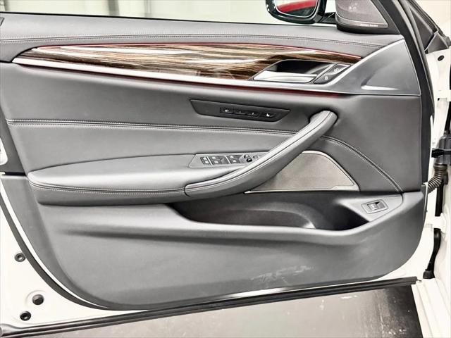 2023 BMW M5 i xDrive
