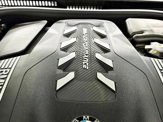 2023 BMW M5 i xDrive