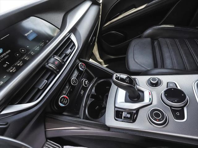 2022 Alfa Romeo Stelvio Veloce Ti AWD
