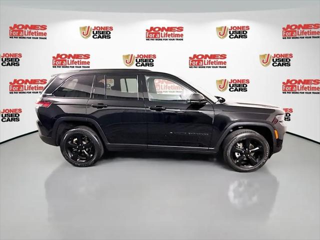 2023 Jeep Grand Cherokee Altitude 4x4