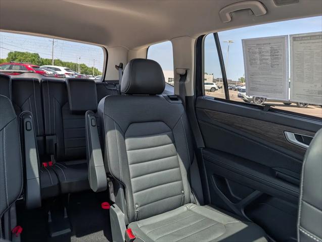 2024 Volkswagen Atlas 2.0T SEL