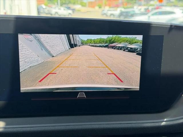 2026 Buick NV Sport Touring FWD
