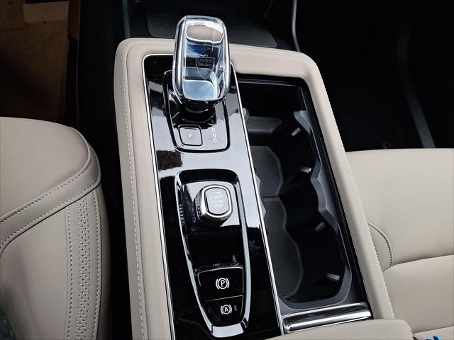 2026 Volvo XC90 Plug-In Hybrid Plus, T8 AWD, Electric/Gasoline, Bright, 7 Seats
