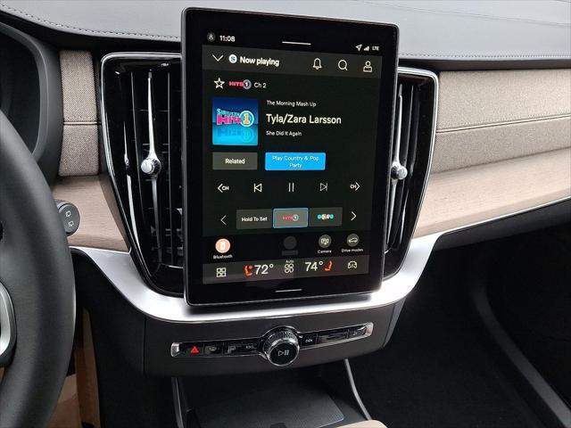 2026 Volvo XC90 Plug-In Hybrid Plus, T8 AWD, Electric/Gasoline, Bright, 7 Seats