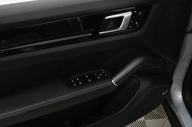 2021 Porsche Cayenne Cayenne