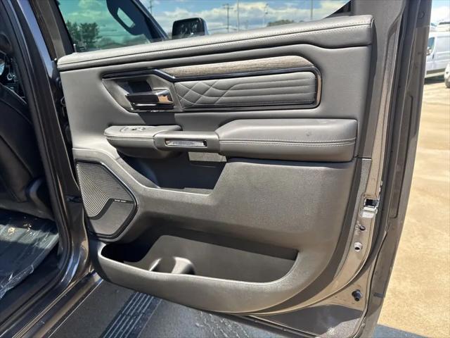 2026 Ram 1500 Limited Crew Cab 4x4 5'7" Box