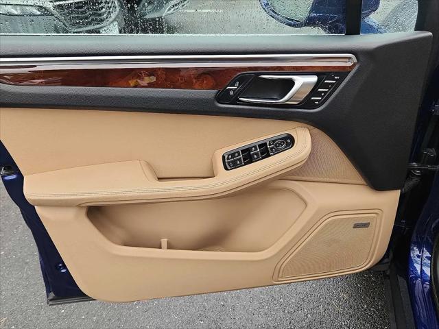 2023 Porsche Macan Macan