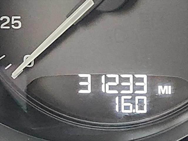 2023 Porsche Macan Macan