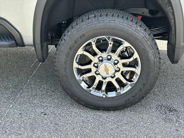 2026 Chevrolet Silverado 2500HD Crew Cab, Standard Bed, LTZ, 4WD