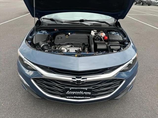 2024 Chevrolet Malibu FWD RS