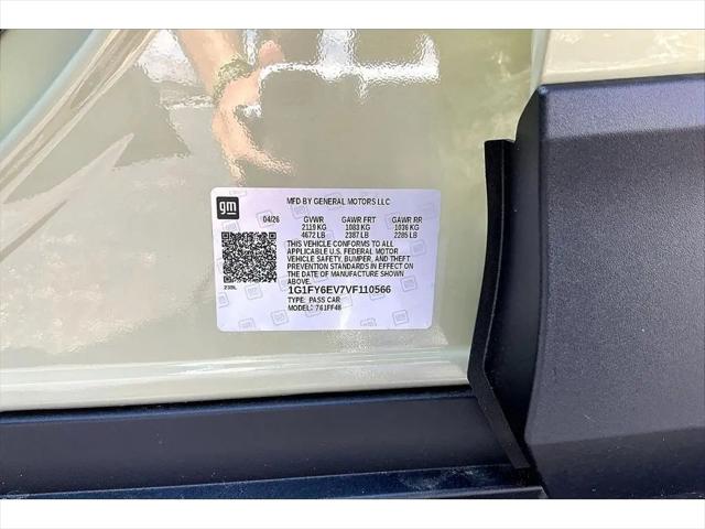 2027 Chevrolet Bolt LT FWD