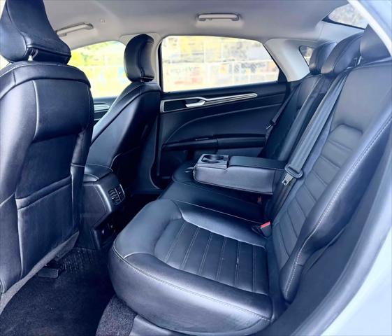 2018 Ford Fusion Hybrid SE