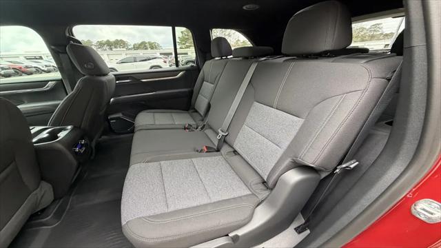 2026 GMC Acadia Elevation FWD