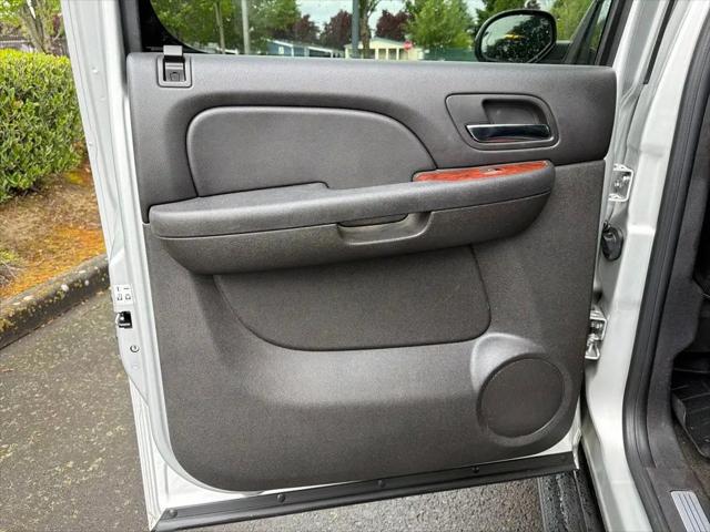 2011 Chevrolet Avalanche LTZ