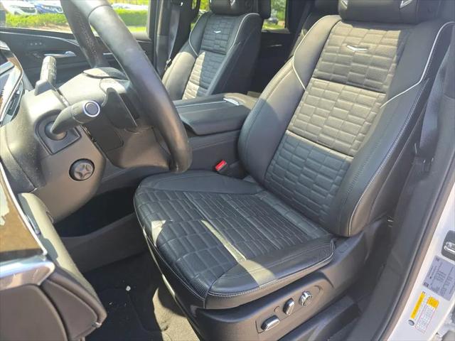 2024 Cadillac Escalade 4WD Sport Platinum