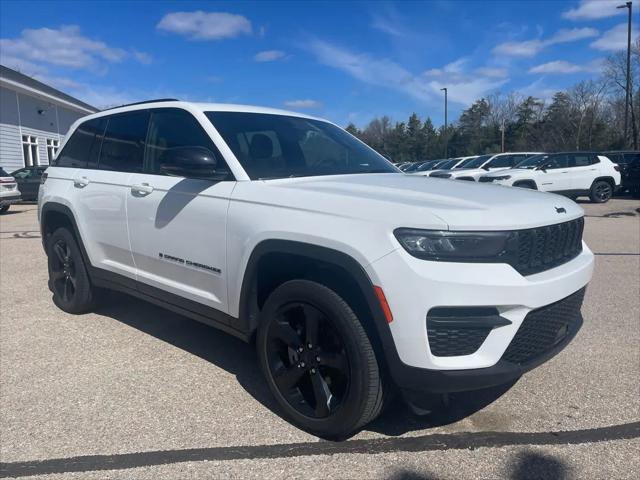 2025 Jeep Grand Cherokee Altitude X 4x4