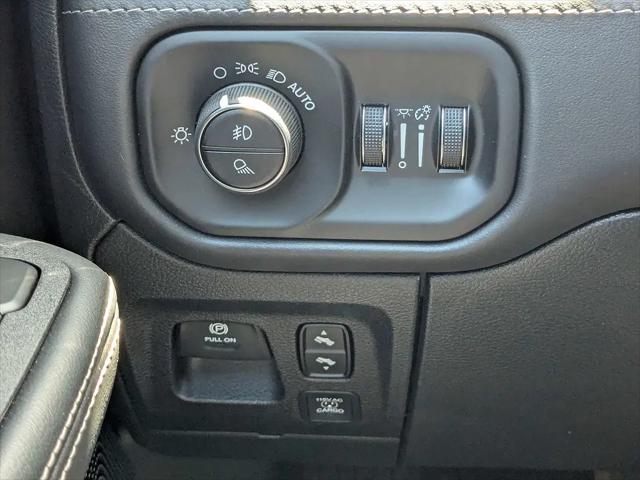 2026 Ram 1500 Limited Crew Cab 4x4 5'7" Box