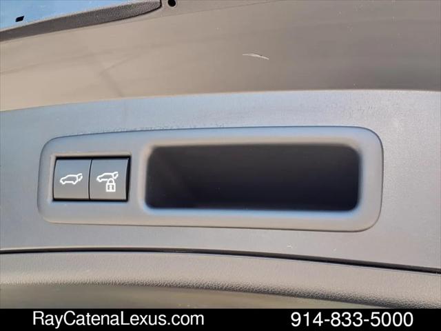 2023 Lexus UX 250h Premium