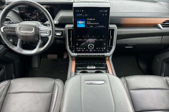 2025 GMC Yukon 4WD Denali