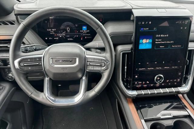 2025 GMC Yukon 4WD Denali