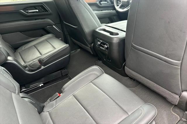 2025 GMC Yukon 4WD Denali