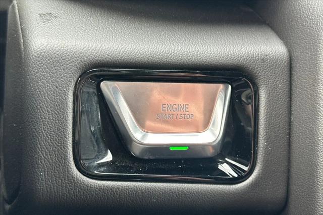 2025 GMC Yukon 4WD Denali