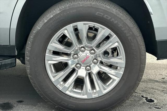 2025 GMC Yukon 4WD Denali